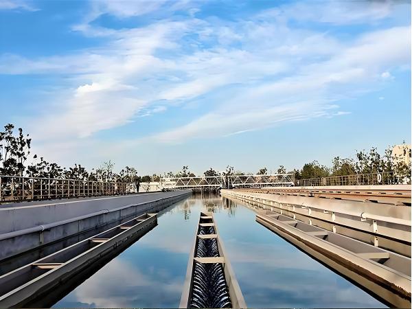 二次供水水池：為何需要每三個(gè)月清洗一次？